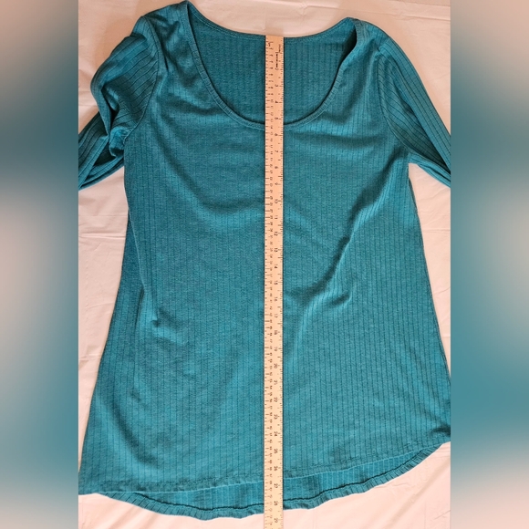 Lularoe Women's Top Size Medium - Picture 7 of 8